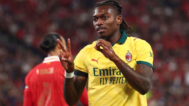 Màn đụng độ kịch tính Perth Glory FC vs AC Milan